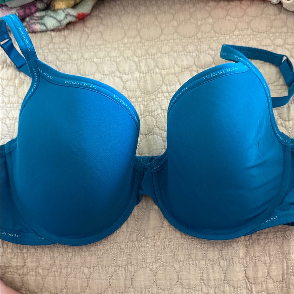 Victoria's Secret Teal Bra